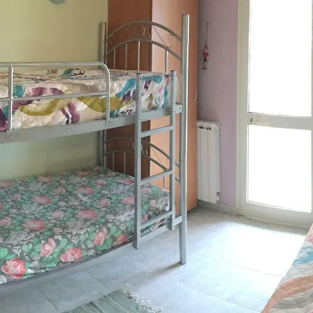 Facen Apartment *